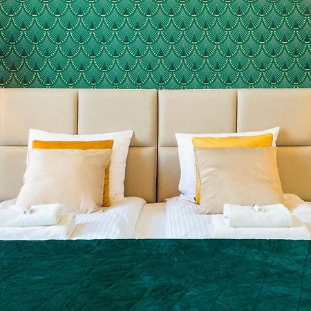 Glamorous Apartment In Heart Of Old Town Krakau Buitenkant foto