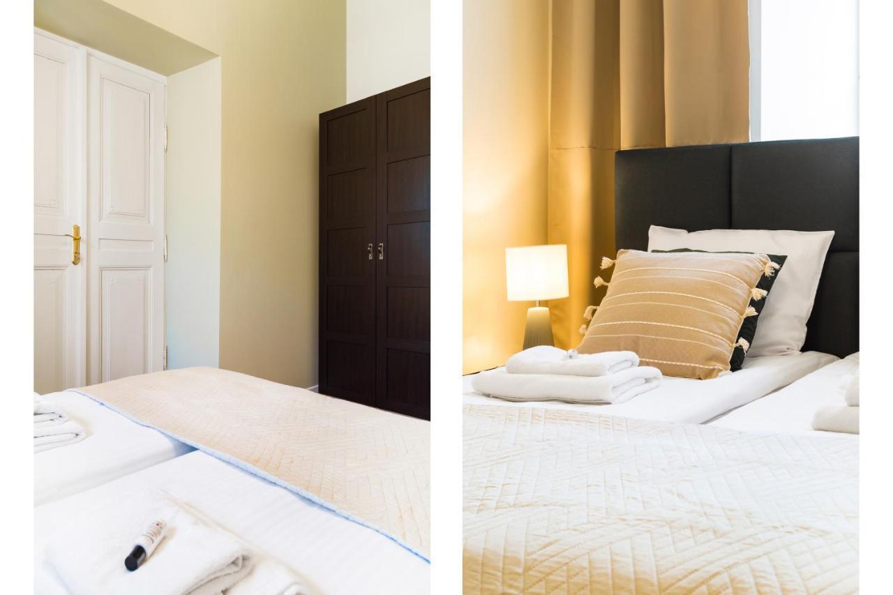 Glamorous Apartment In Heart Of Old Town Krakau Buitenkant foto