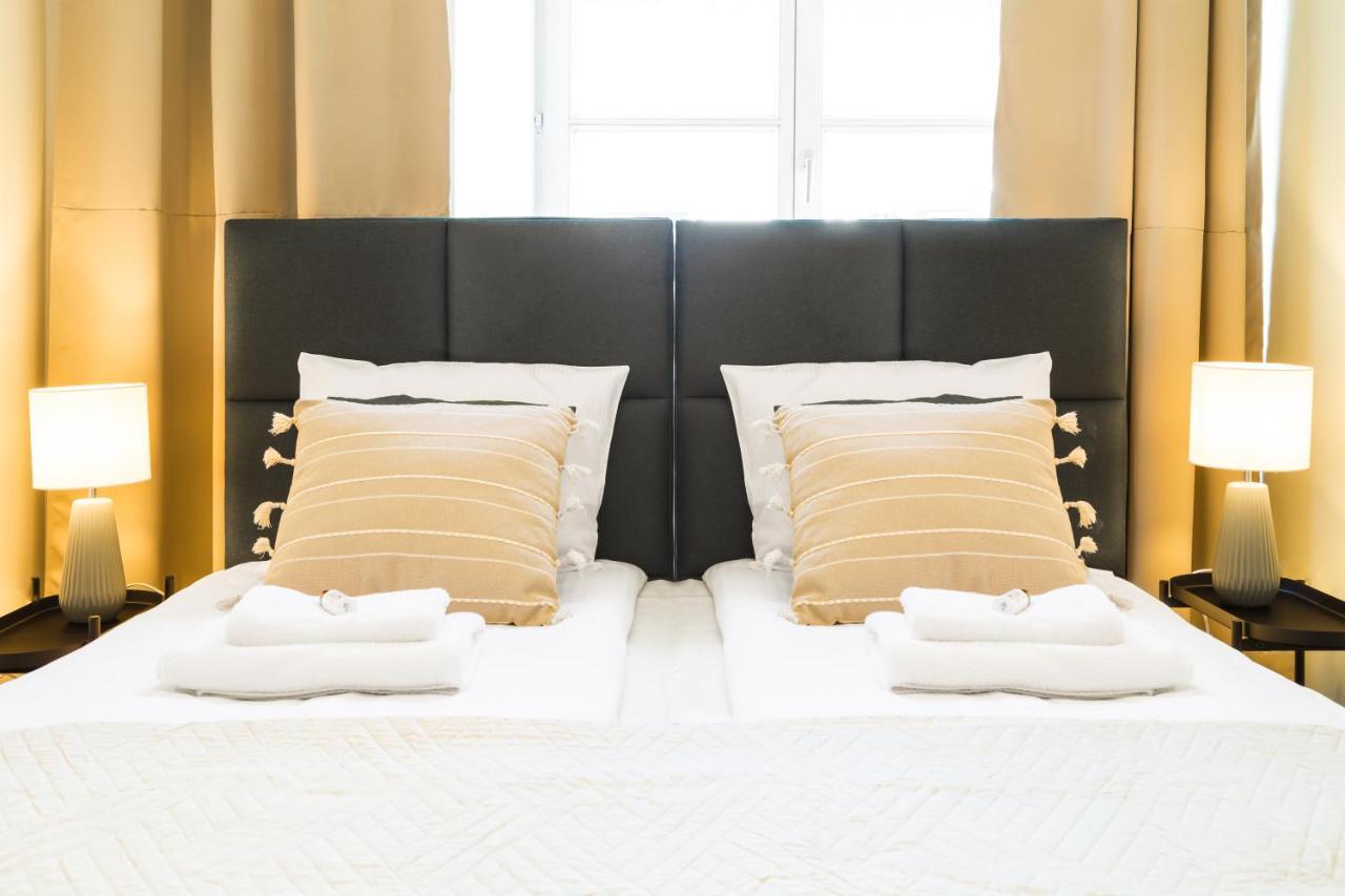 Glamorous Apartment In Heart Of Old Town Krakau Buitenkant foto