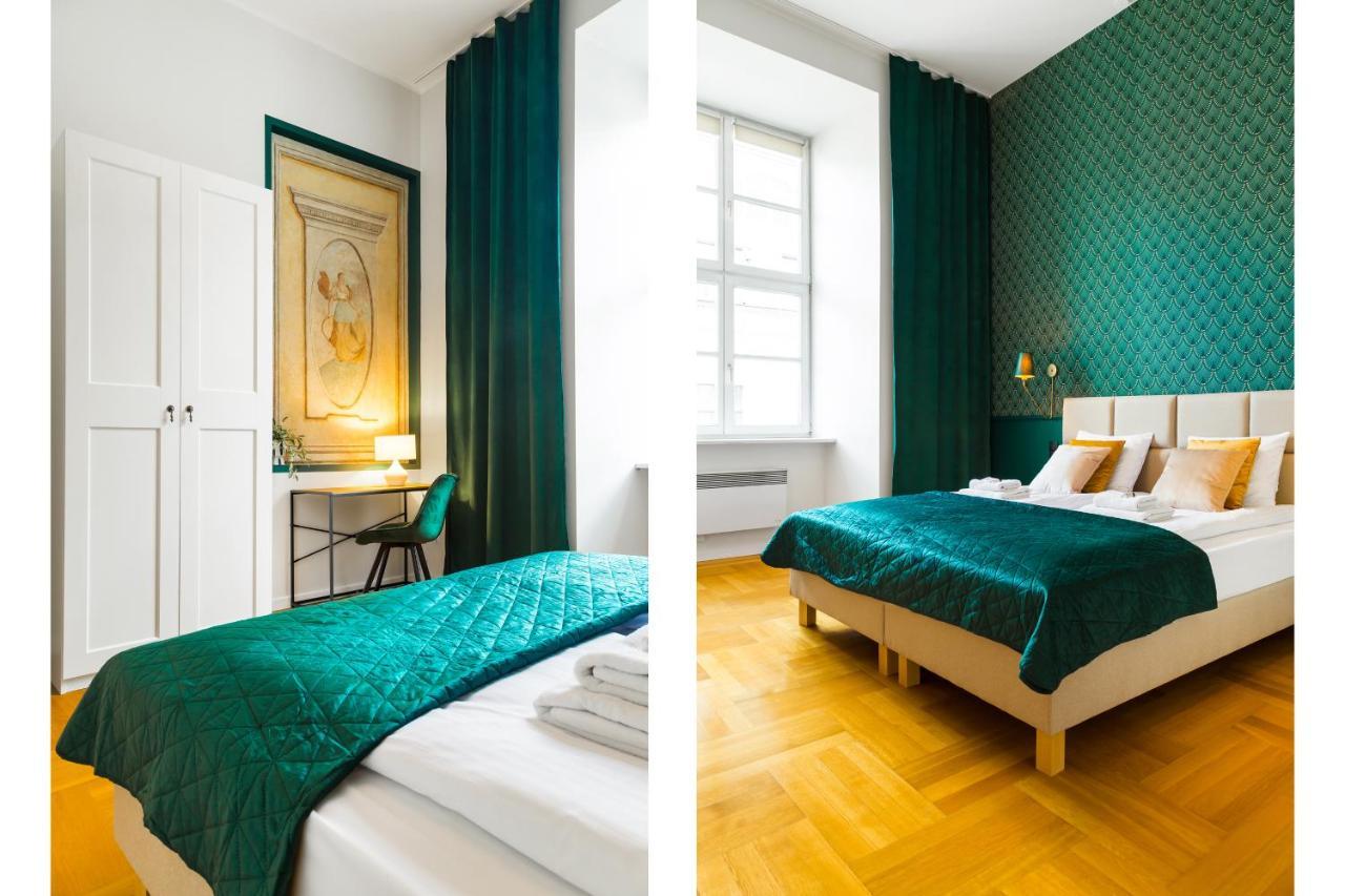 Glamorous Apartment In Heart Of Old Town Krakau Buitenkant foto