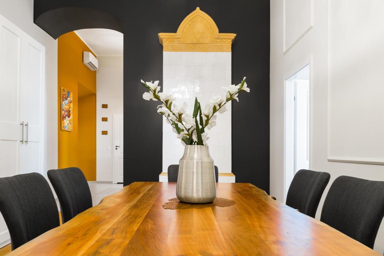Glamorous Apartment In Heart Of Old Town Krakau Buitenkant foto